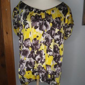 Silk  top very light  flowy  feminine size  XL Kenar